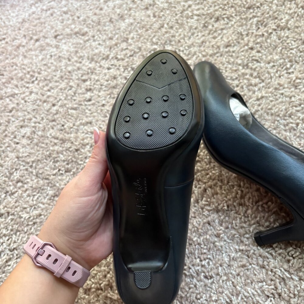 Navy Life Stride Heels - Picture 4 of 6